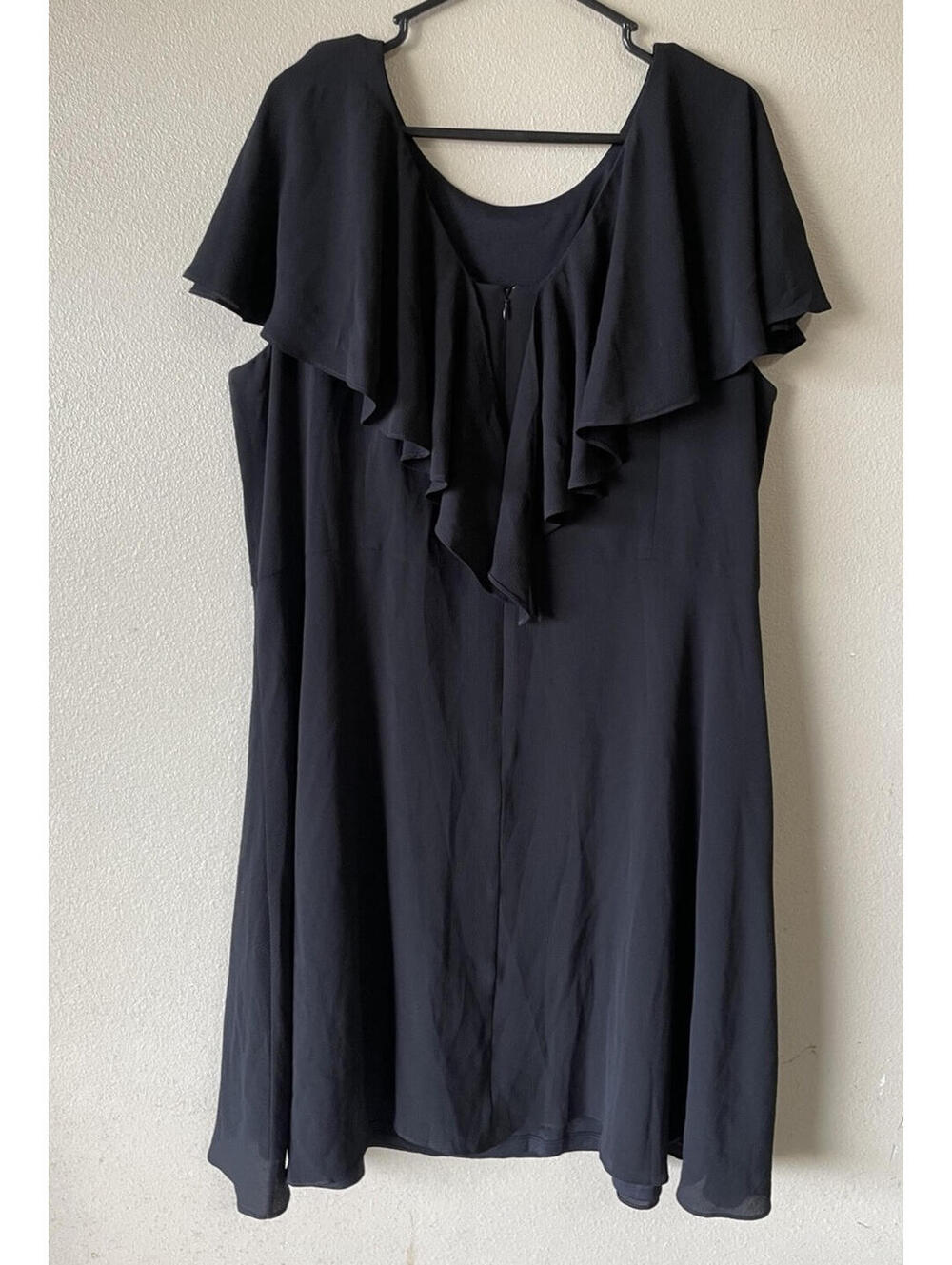 Plus Size Dress London Times 22w Black Ruffles Short Sleeve - Picture 3 of 6